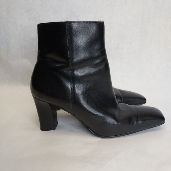 Preview International Leather Pixi Ankle Boots Women's 8 Black Heeled Side Zip - Picture 5 of 16